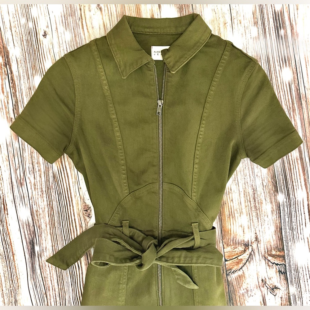 ALICE + OLIVIA || Wide-Leg Belted Denim Jumpsuit in Army Green - SZ 24 ✨NWT✨ - Picture 8 of 13